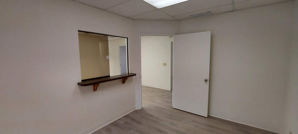 More Photos Of 367 Del Norte Ave, Yuba City Office For Lease