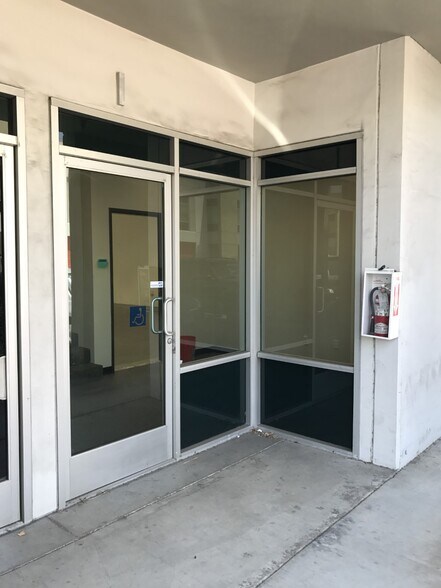 More Photos Of 1139 Westminster Ave, Alhambra Warehouse For Lease