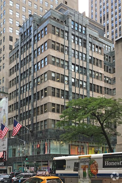 More Photos Of 608 Fifth Ave, New York Office For Lease