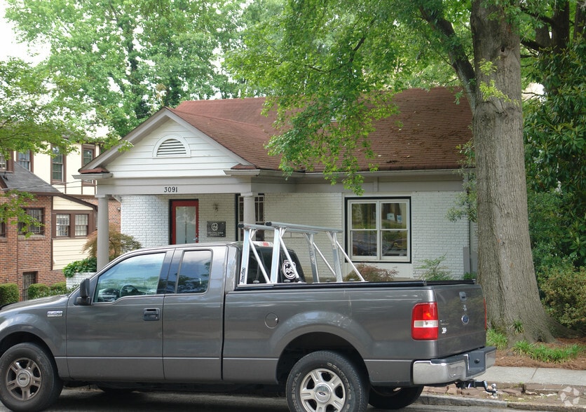 More Photos Of 3091 E Shadowlawn Dr, Atlanta Storefront Retail Office For Lease