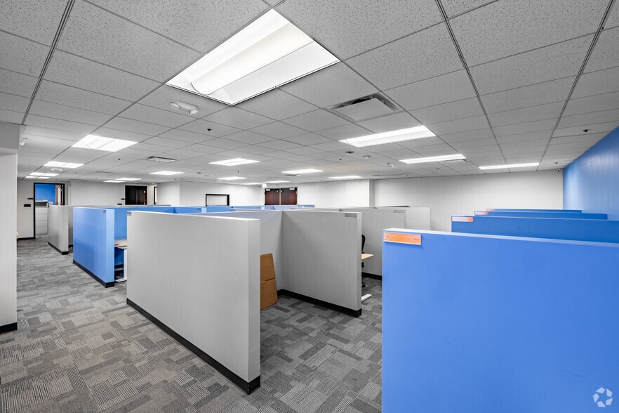 More Photos Of 5805 Sepulveda Blvd, Sherman Oaks Office For Lease