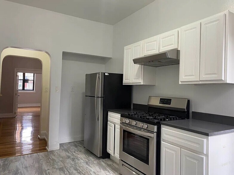 More Photos Of 2149 2nd Ave, New York Apartments For Sale