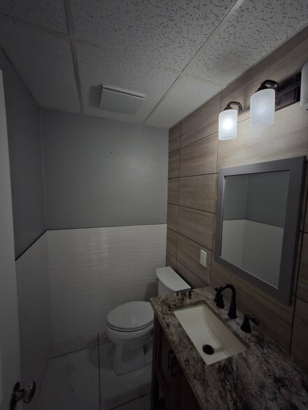 More Photos Of 2401 2411 2475 W Alameda Ave, Denver Freestanding For Sale