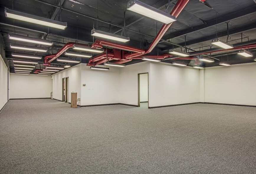 More Photos Of 2520 Mira Mar Ave, Long Beach Warehouse For Lease