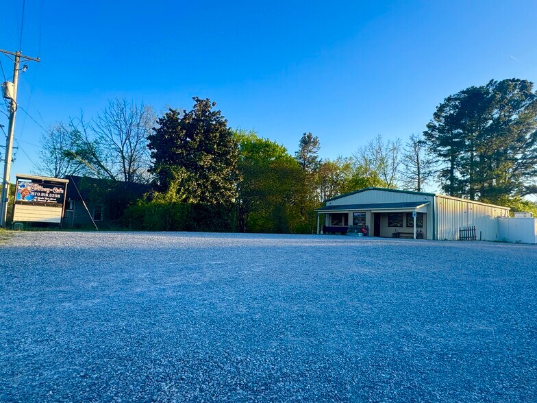 More Photos Of 52 Main St, Mount Pleasant General Retail For Sale