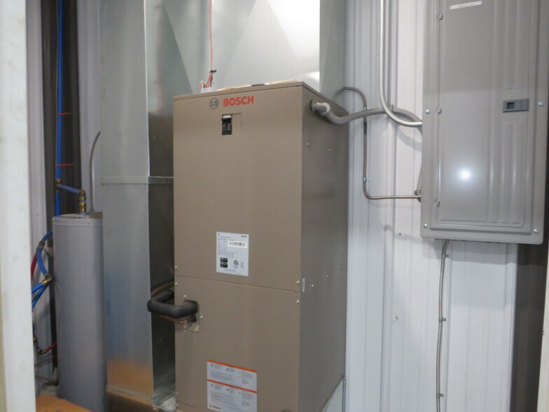 More Photos Of 9239 Atlantic Rd, Atlantic Manufacturing For Sale