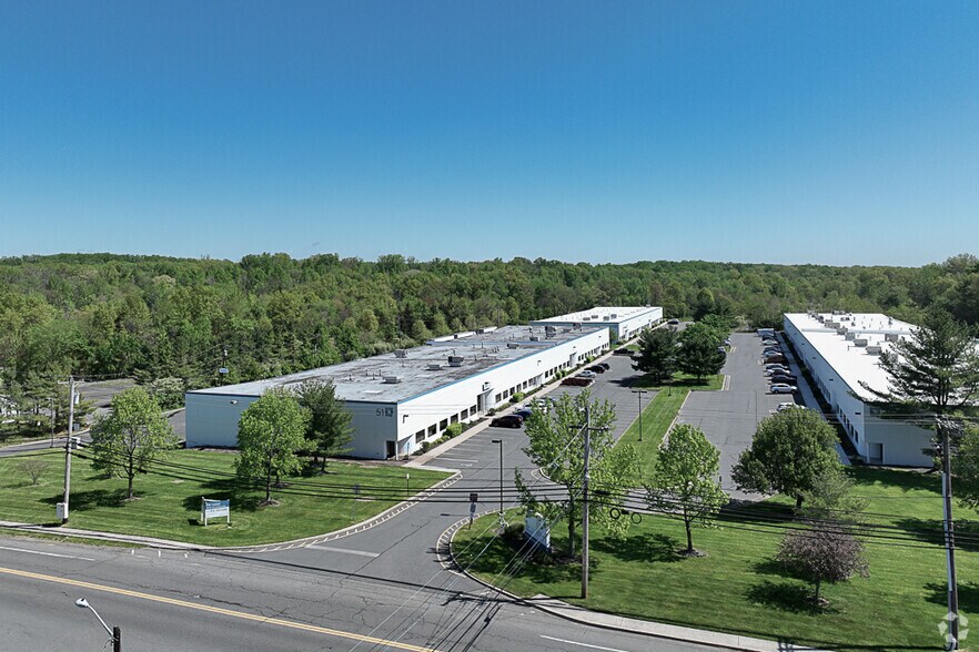 More Photos Of 51 Stouts Ln, Monmouth Junction Light Distribution For Lease