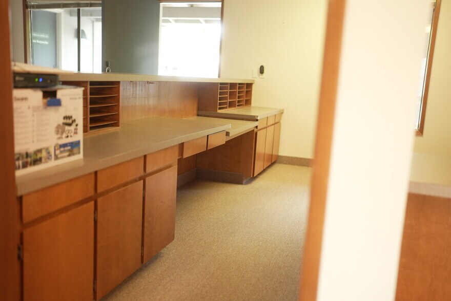 More Photos Of 12730 SE Stark St, Portland Loft Creative Space For Sale