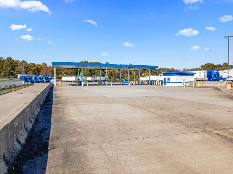 More Photos Of 818 Corning Way, Martinsburg Truck Terminal For Sale
