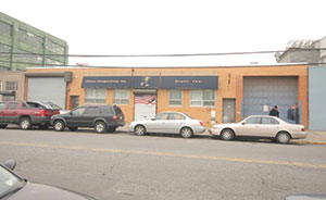 Primary Photo Of 45-24 Vernon Blvd, Long Island City Warehouse For Lease