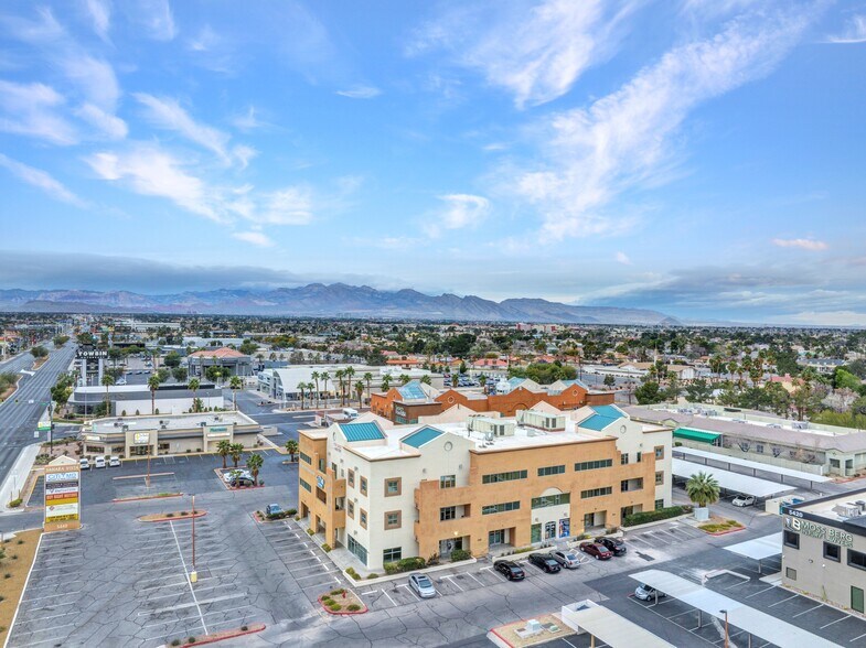 More Photos Of 5440 W Sahara Ave, Las Vegas Medical For Lease