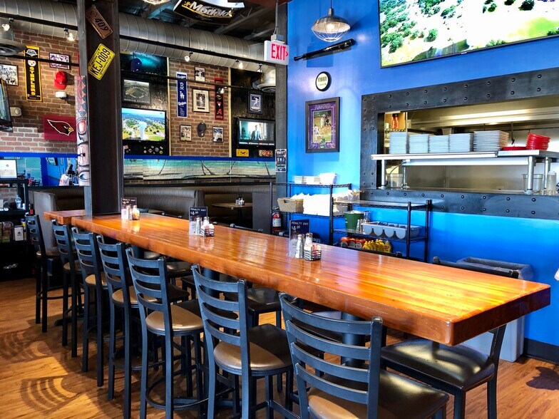 More Photos Of 6000-6022 N 16th St, Phoenix Unknown For Lease