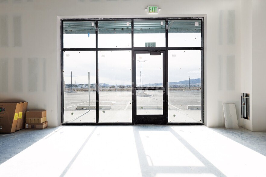 More Photos Of 5390 Beckman ln, Eagle Mountain Freestanding For Lease