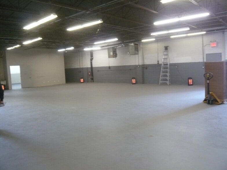More Photos Of 3927 Mulvey Ave, Bronx Manufacturing For Lease