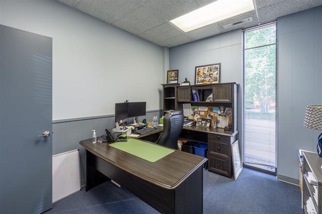 More Photos Of 1818 Grand Ave, Wausau Office For Sale