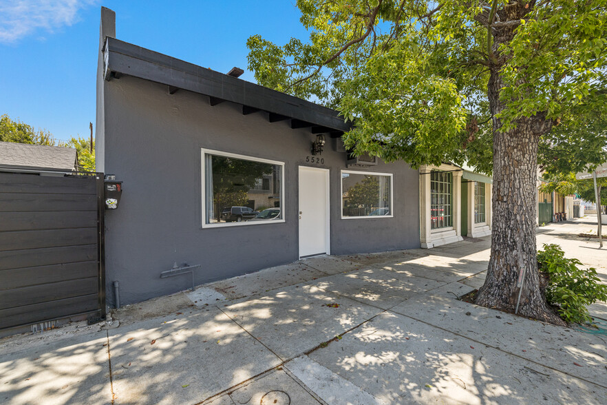 Primary Photo Of 5520-5522 Cahuenga Blvd, North Hollywood Freestanding For Sale