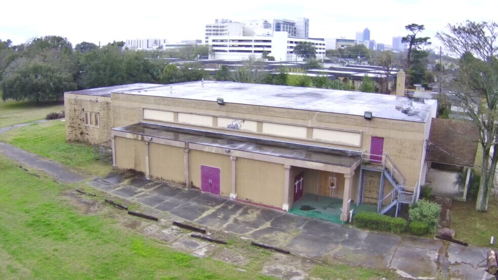 More Photos Of 2335 N Davis St, Jacksonville Religious Facility For Sale