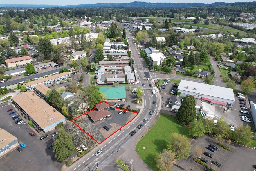 More Photos Of 12555 SW Hall Blvd, Tigard Office For Sale