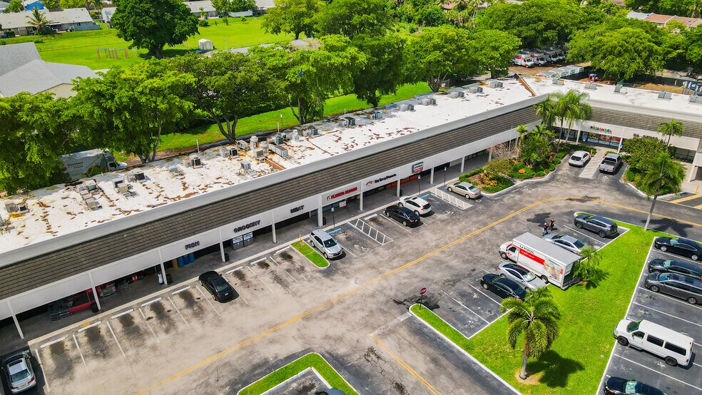 More Photos Of 941 Kimberly Blvd, North Lauderdale Unknown For Lease
