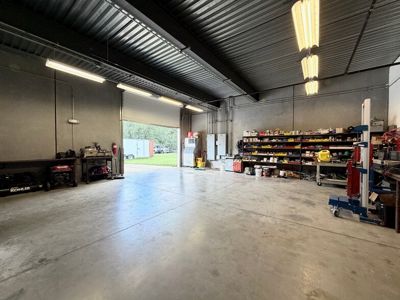 More Photos Of 4245 S Pipkin Rd, Lakeland Warehouse For Sale