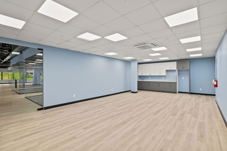 More Photos Of 560 Rt 303, Orangeburg Office For Lease