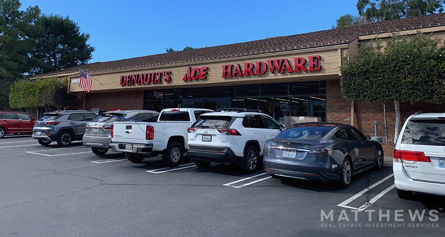 More Photos Of 30000-30030 Town Center Dr, Laguna Niguel Unknown For Lease