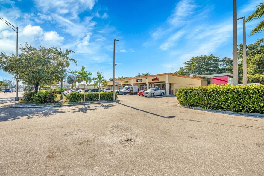 More Photos Of 13300 NW 27th Ave, Opa-locka Restaurant For Lease