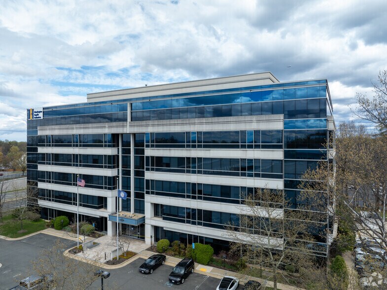 More Photos Of 12730 Fair Lakes Cir, Fairfax Office For Lease
