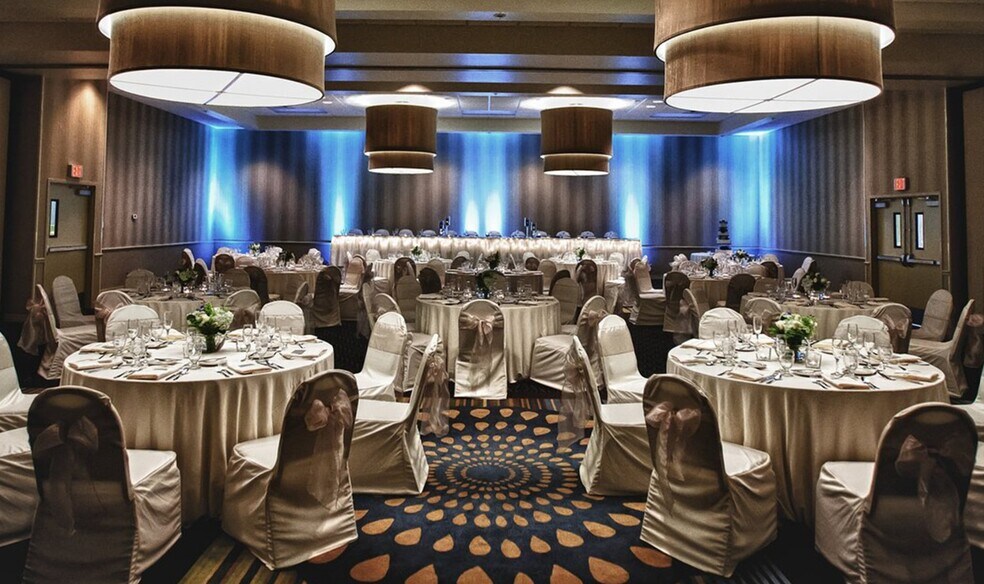 More Photos Of 6921 S Lindbergh Blvd, Saint Louis Hotel For Sale
