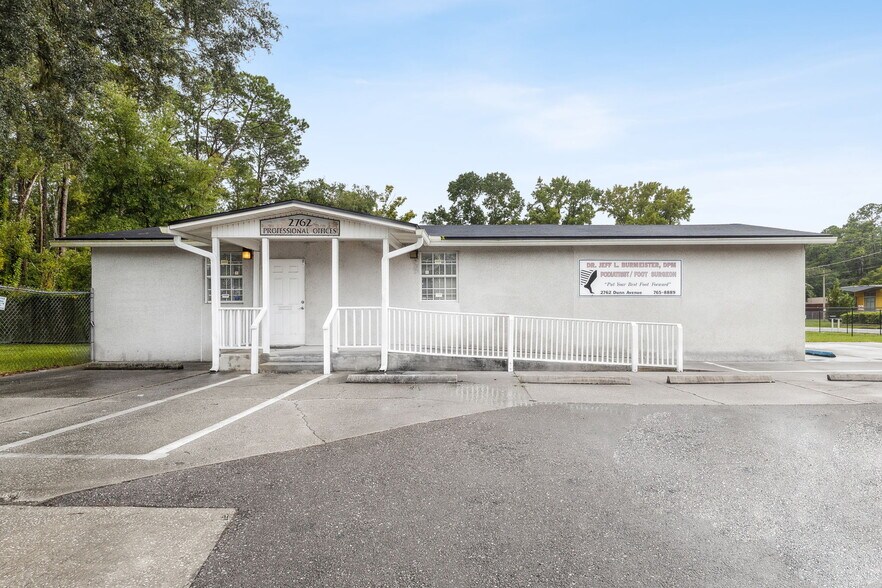 More Photos Of 2762 Dunn Ave, Jacksonville Office For Sale