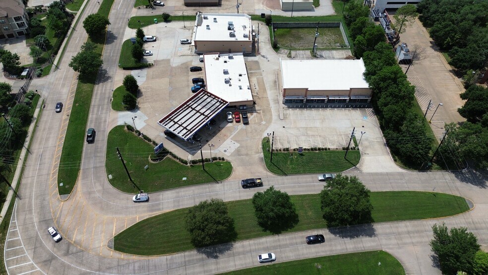 More Photos Of 18010 Kingsland Blvd, Houston General Retail For Sale