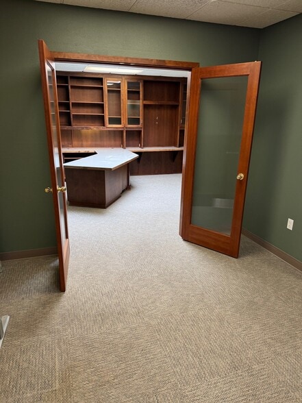 More Photos Of 1163 Olive St, Eugene Office For Lease