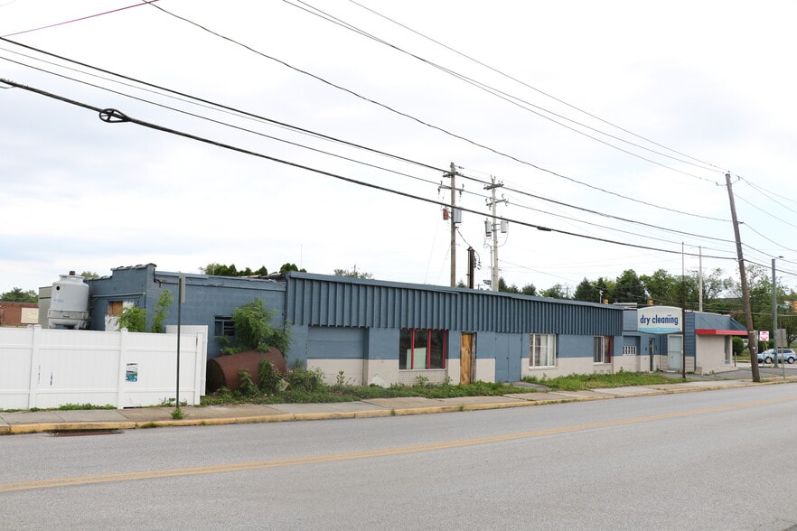 More Photos Of 700 N Hanover St, Carlisle Freestanding For Sale