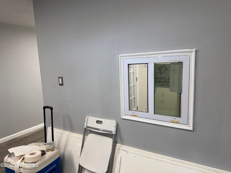 More Photos Of 201 Crispen Blvd, Brunswick Office For Sale