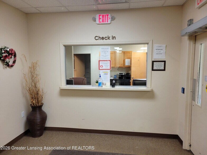 More Photos Of 108 W Higham St, Saint Johns Medical For Sale