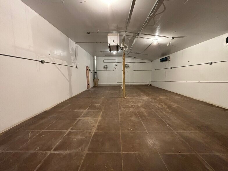 More Photos Of 15188 Highway 82, Tahlequah Storefront Retail Office For Sale