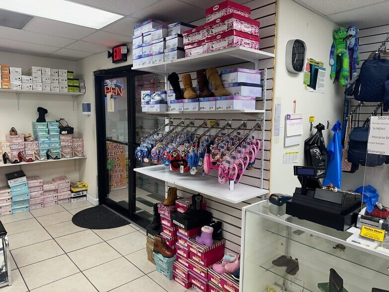More Photos Of 1767 W 37th St, Hialeah Warehouse For Sale