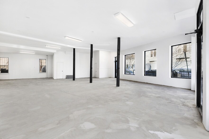More Photos Of 531 Graham Ave, Brooklyn Apartments For Lease