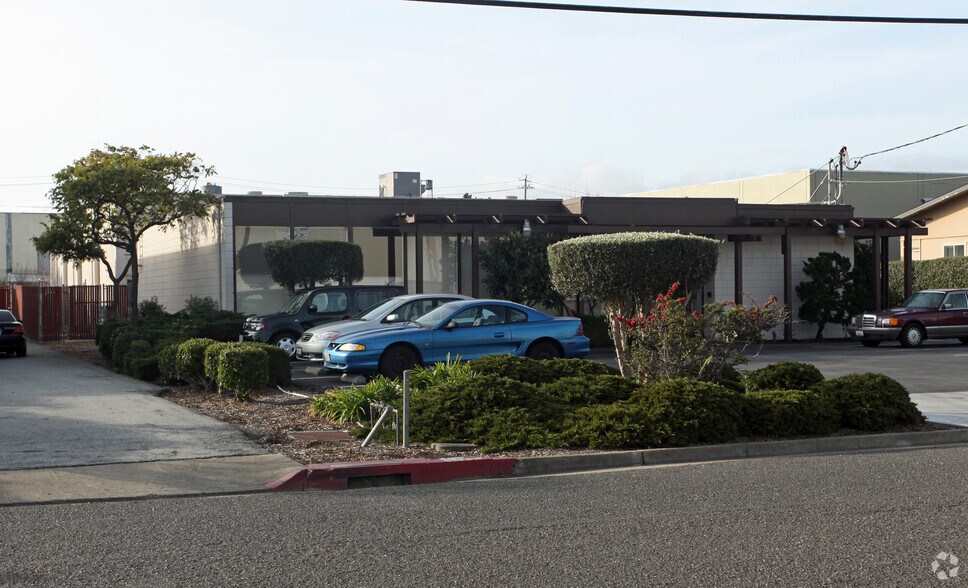 Primary Photo Of 138 W Harris Ave, South San Francisco Warehouse For Lease