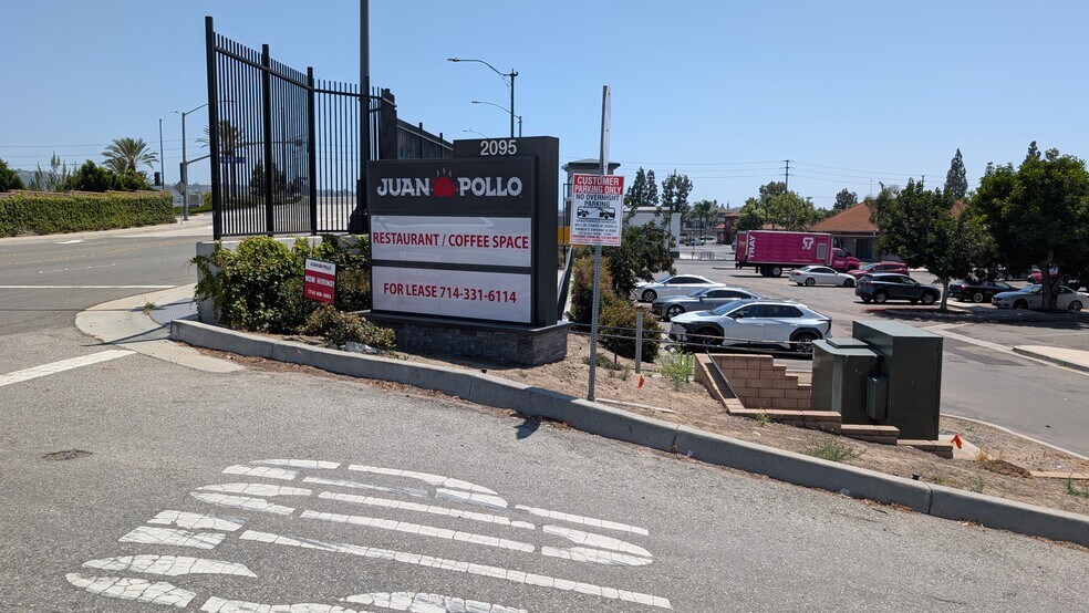 More Photos Of 2095 E Orangethorpe Ave, Placentia Fast Food For Lease