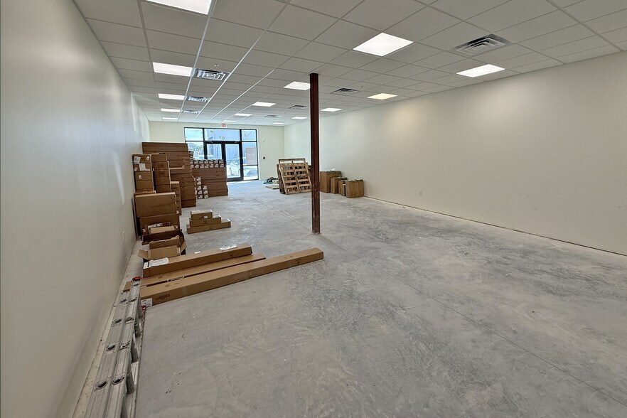 More Photos Of 315 S Courtenay Pky, Merritt Island Storefront Retail Office For Lease
