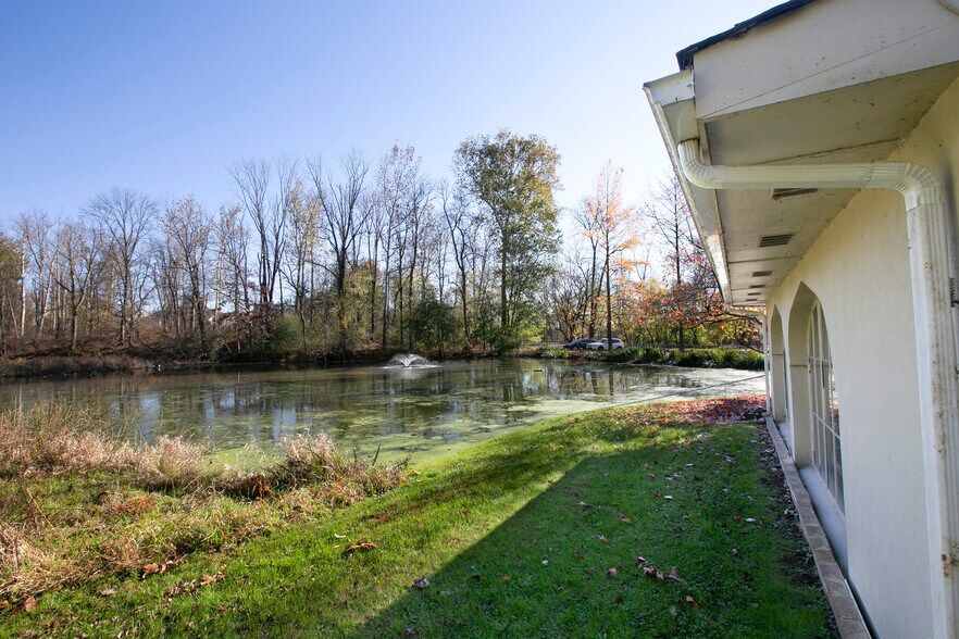 More Photos Of 6319 Lower York Rd, New Hope Office For Lease