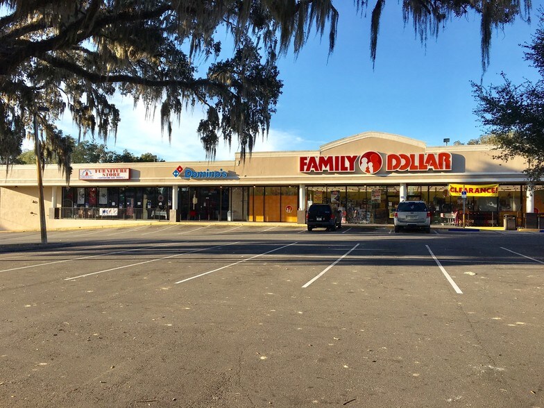 More Photos Of 5810-5840 SE Abshier Blvd, Belleview Storefront For Lease