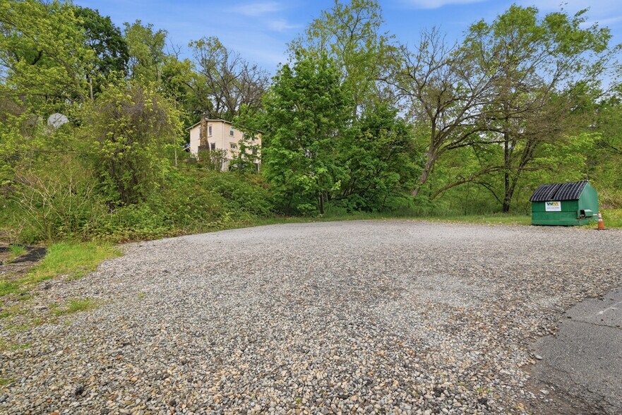 More Photos Of 508 Rodi Rd, Pittsburgh Flex For Sale