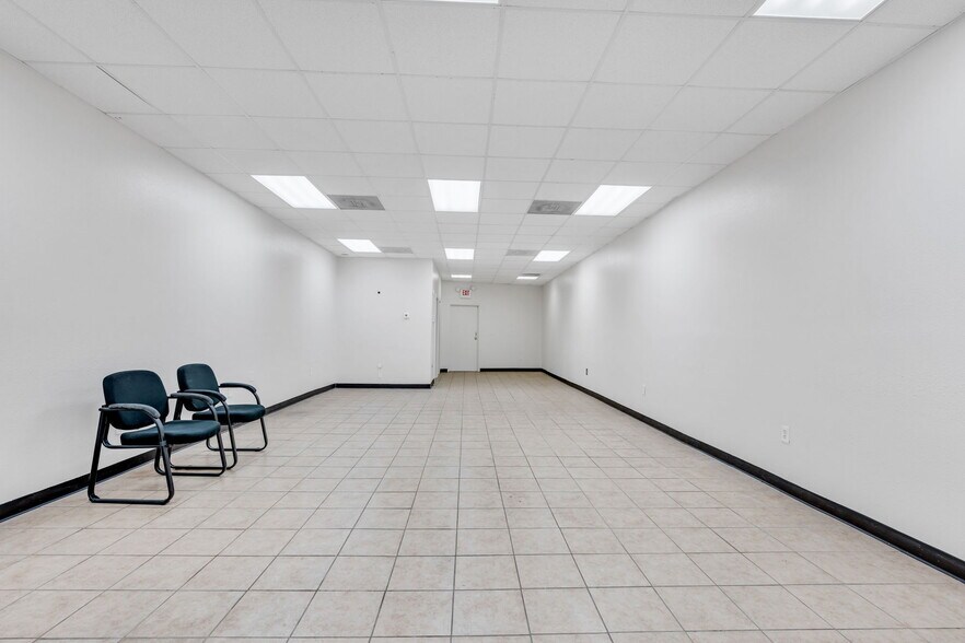 More Photos Of 5208 Harrisburg Blvd, Houston Storefront For Lease