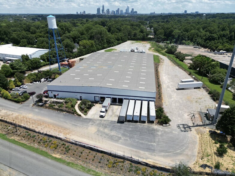 Primary Photo Of 129 Dupree St, Charlotte Distribution For Lease