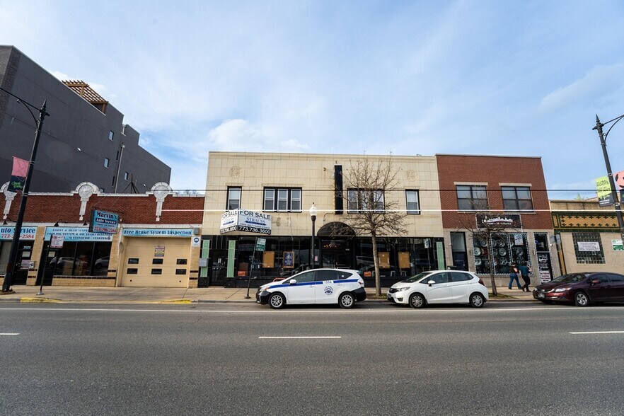 More Photos Of 3014 W Irving Park Rd, Chicago Storefront Retail Residential For Sale