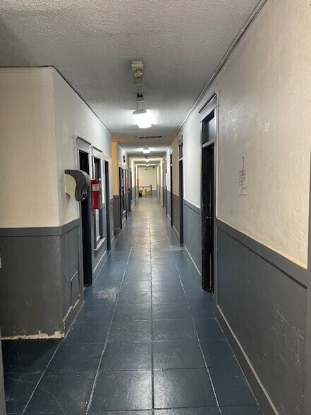 More Photos Of 543 Broad Ave, Wilmington Apartments For Sale