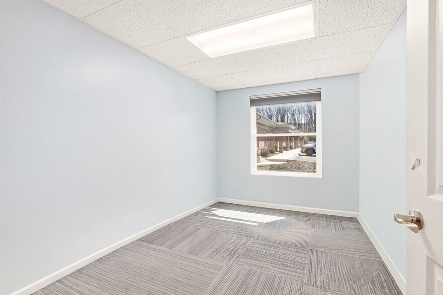 More Photos Of 328 Budfield St, Johnstown Office For Sale