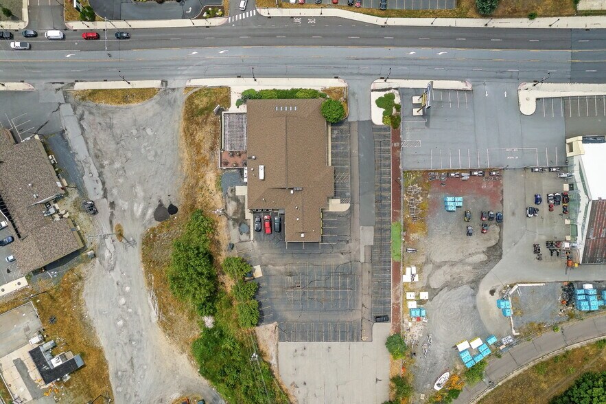 More Photos Of 380 Coal St, Wilkes Barre Freestanding For Lease